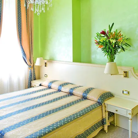 Nouvel Des Bains Ξενοδοχείο 3*