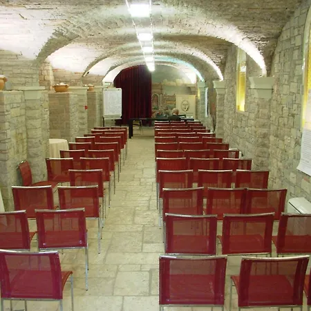 Ξενοδοχείο Nouvel Des Bains 3*