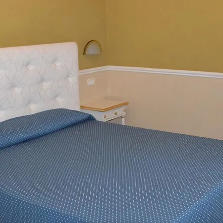 Ξενοδοχείο Nouvel Des Bains 3*