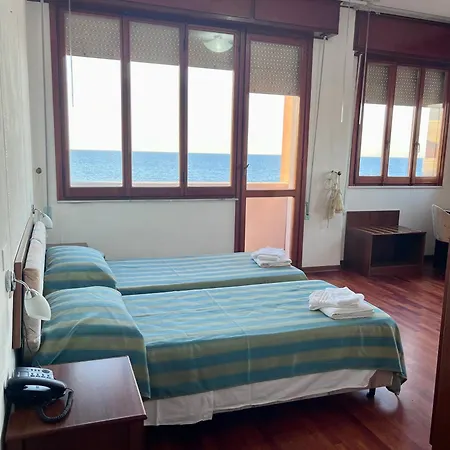 Nouvel Des Bains فندق