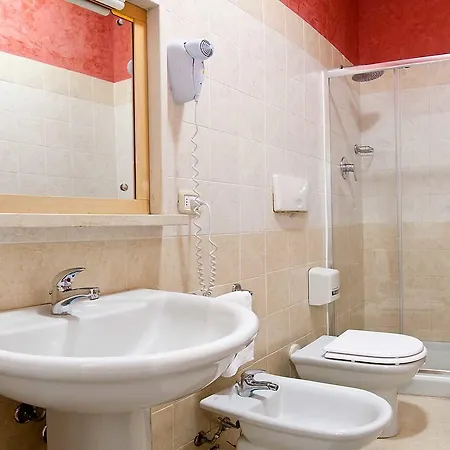 Ξενοδοχείο Nouvel Des Bains 3*