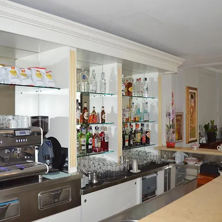 德斯拜恩斯酒店 酒店