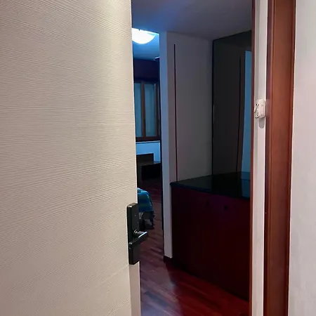 Nouvel Des Bains Hotel 3*