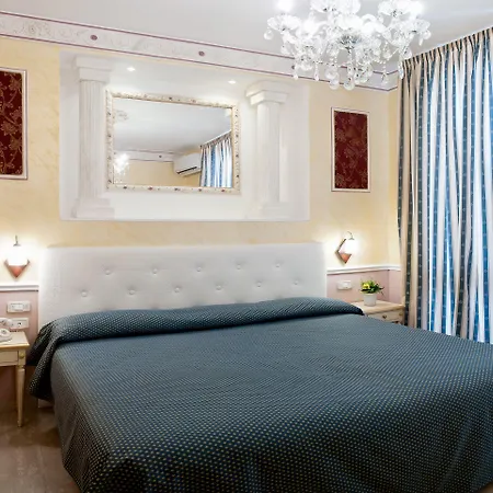 Hotel Nouvel Des Bains Pésaro