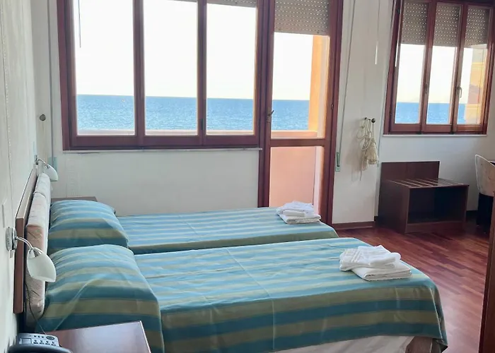 Nouvel Des Bains Hotel