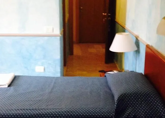 Nouvel Des Bains 호텔 페자로