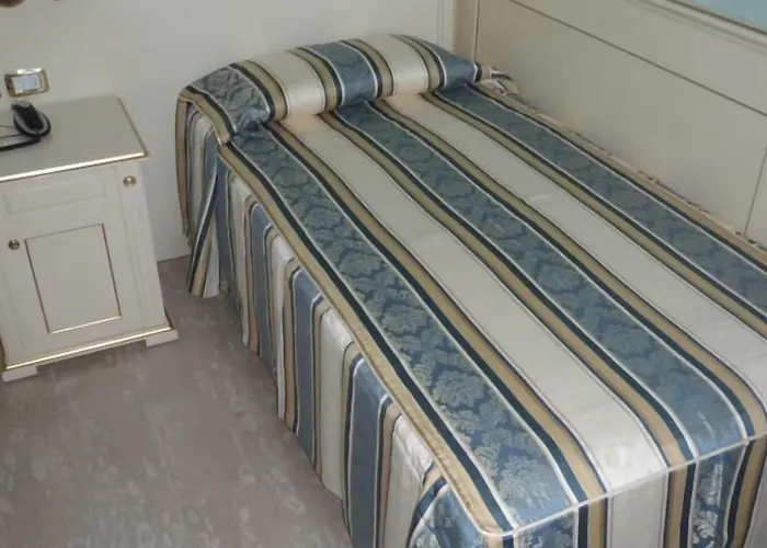 Hotel Nouvel Des Bains