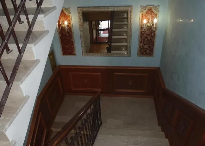 Nouvel Des Bains 3* 페자로